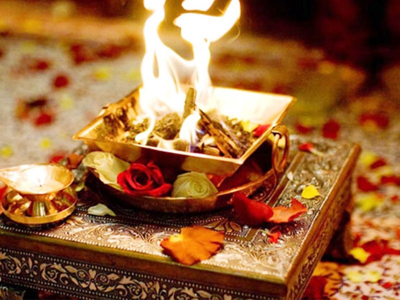 Hawan Pooja — book pandit in Delhi
