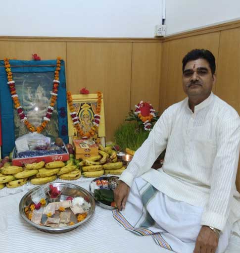 Pandit Rishinath Pandey